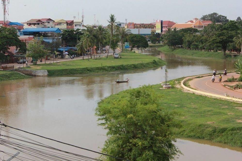 Siem Reap Riverside Hotel Ngoại thất bức ảnh