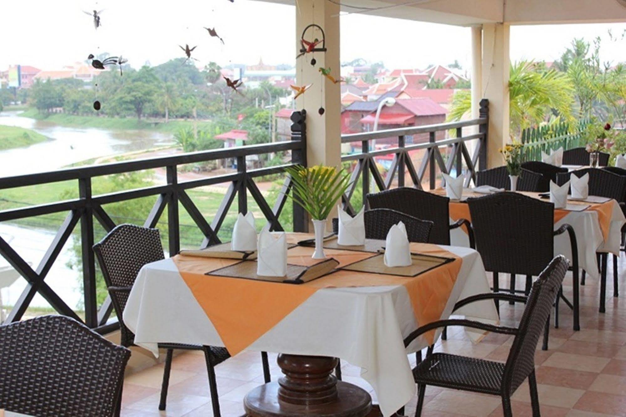 Siem Reap Riverside Hotel Ngoại thất bức ảnh